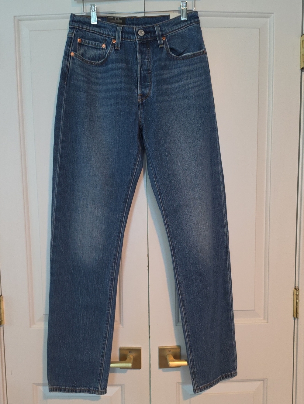 Levi's 501 Men's Straight-Leg Jeans in Medium Blue